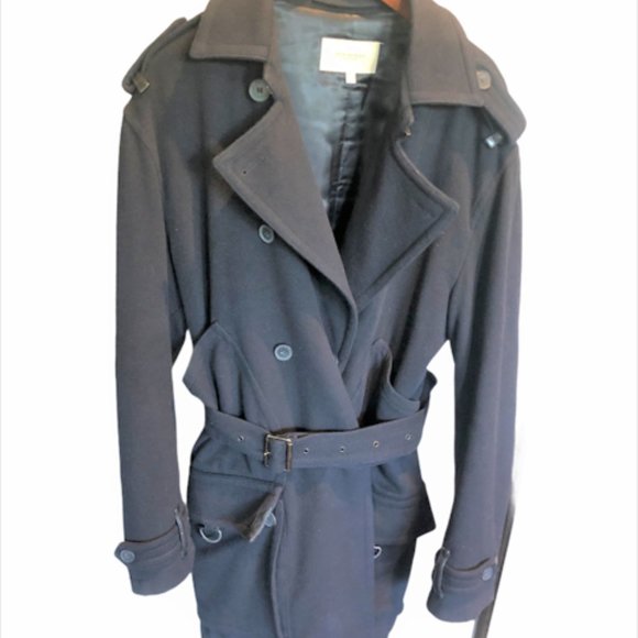 Great Wool Trenchcoat with Leather Accents - Picture 1 of 10